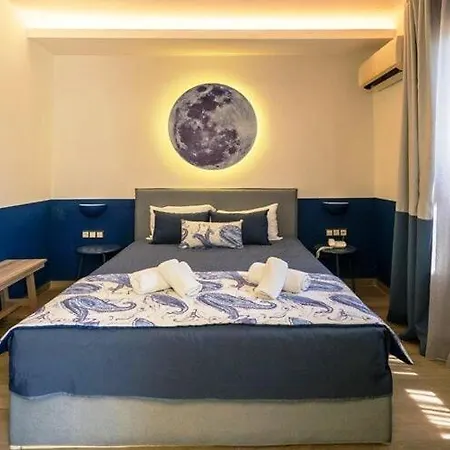 Διαμέρισμα Romantic Getaway In With Pool