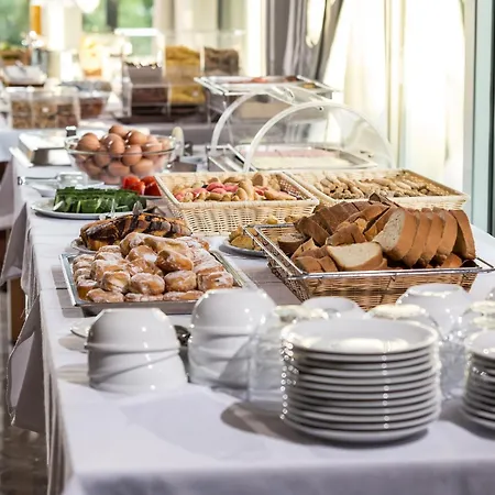 Romantic Getaway In With Pool * Γερακινή