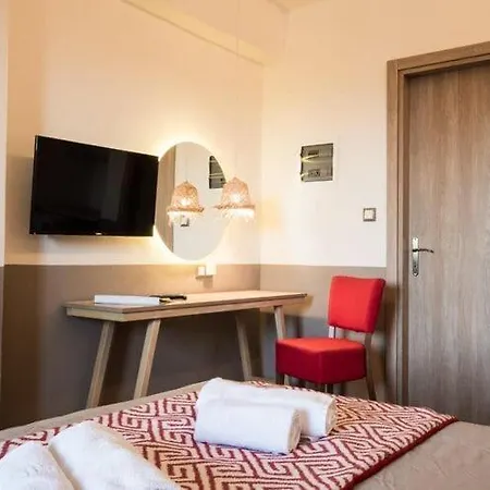 Romantic Getaway In With Pool Appartement Gerakini