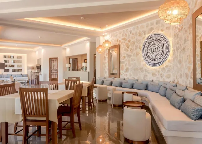 Romantic Getaway In With Pool *